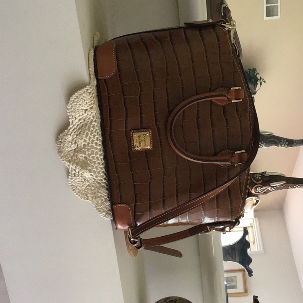 Dooney & Bourke Satchel hand and Shoulder Bag - Picture 2 of 3